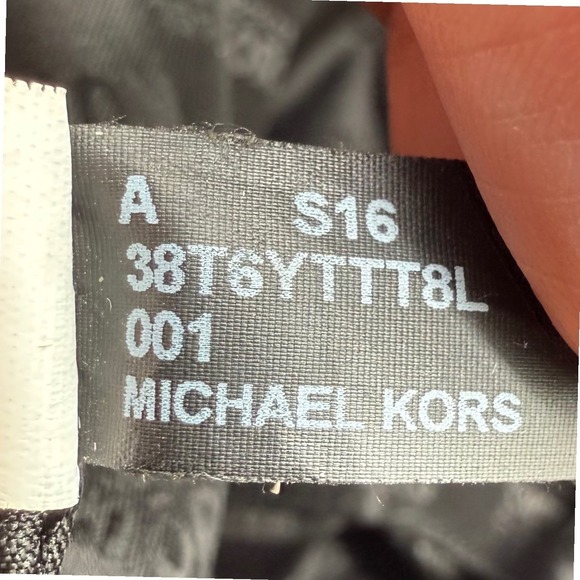 Michael Kors Black Leather Tote Bag Gold Hardware soft S 16. 38T6YTTT8L - Picture 3 of 16